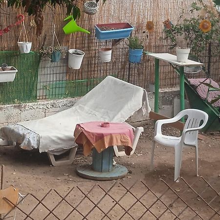 Το Μικρό Σπίτι Στη Φάρμα! Lägenhet Acharnes Exteriör bild