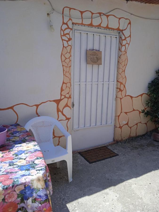 Το Μικρό Σπίτι Στη Φάρμα! Lägenhet Acharnes Exteriör bild